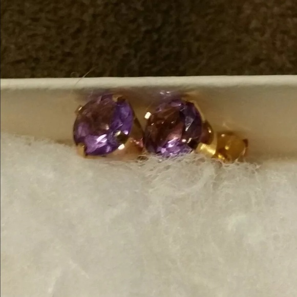 Jewelry - 14k gold amethyst earrings